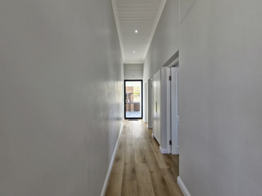 4 Bedroom Property for Sale in Stilbaai Oos Western Cape